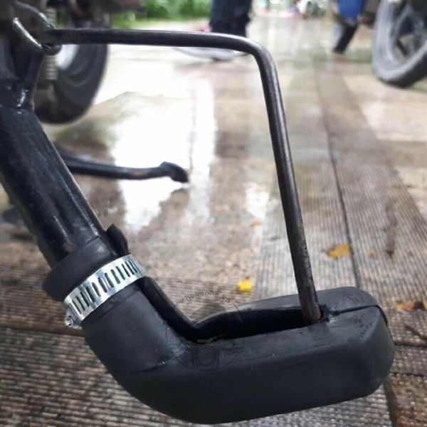 BỌC CHÂN CHỐNG XE MÁY