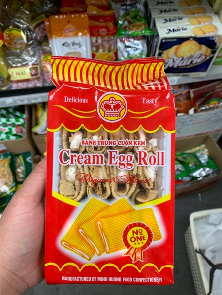 Bánh trứng cuộn kem
