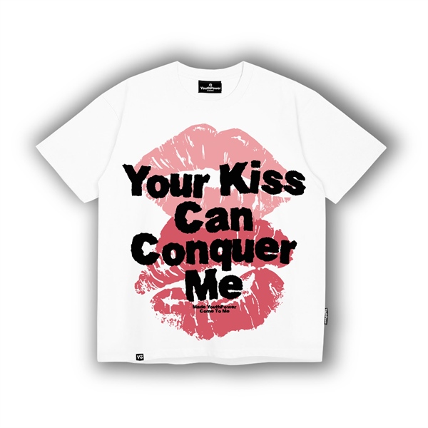 Áo Thun Môi Conquet Me