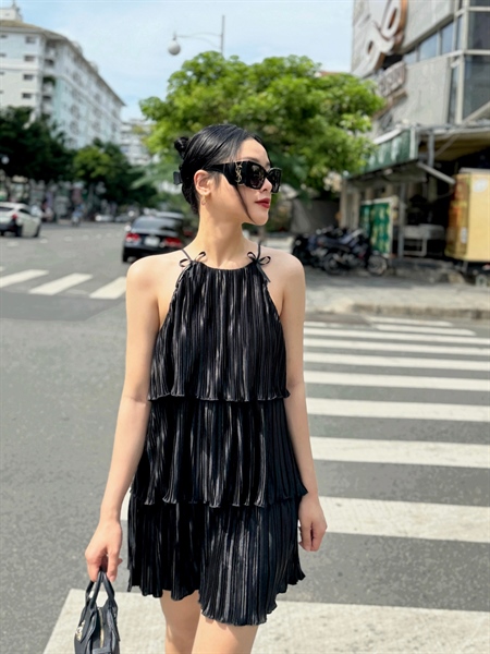 PLEATING LAYER DRESS