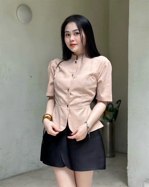 HIGHNECK SHORT SLEEVE TOP